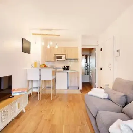 Sereners - Trocadero Apartment